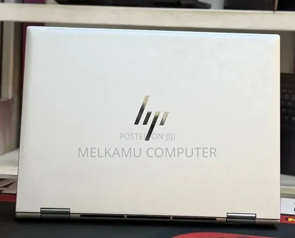 New Laptop HP EliteBook 830 G9 16GB Intel Core i7 SSD 512GB