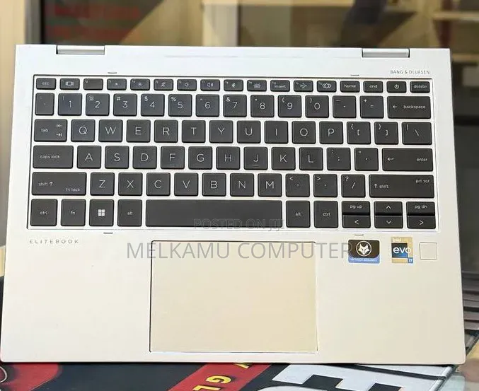 New Laptop HP EliteBook 830 G9 16GB Intel Core i7 SSD 512GB