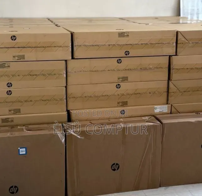 New HP 200 G4 22 All-in-One 8GB Intel Core i5 SSD 512GB