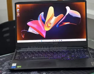 New Laptop Lenovo 8GB Intel Core i5 SSD 512GB