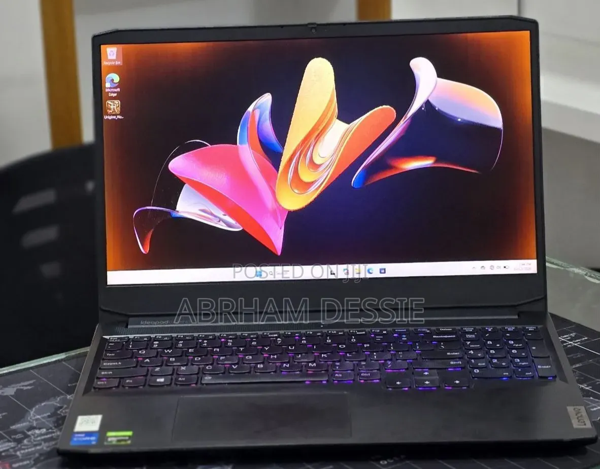 New Laptop Lenovo 8GB Intel Core i5 SSD 512GB