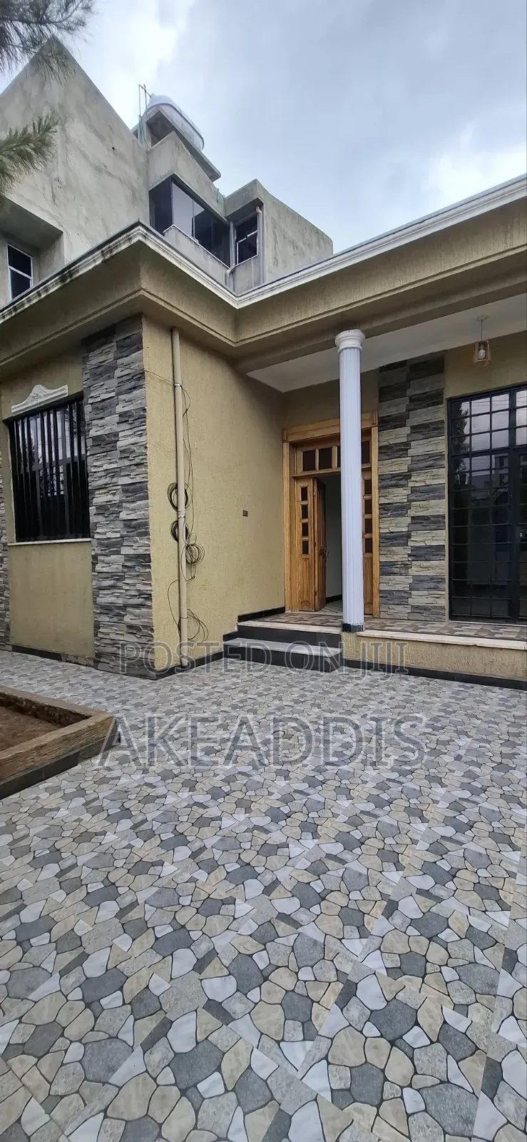 Furnished 5bdrm Villa in Bole Ayat for sale