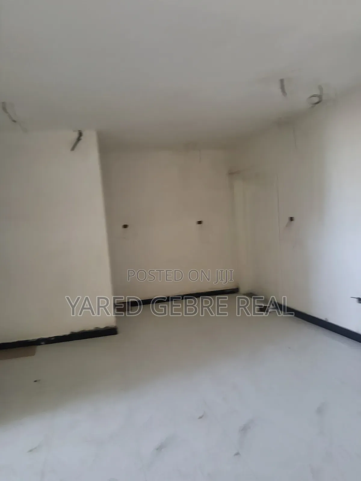 1bdrm Apartment in Real Estate, Bole for sale
