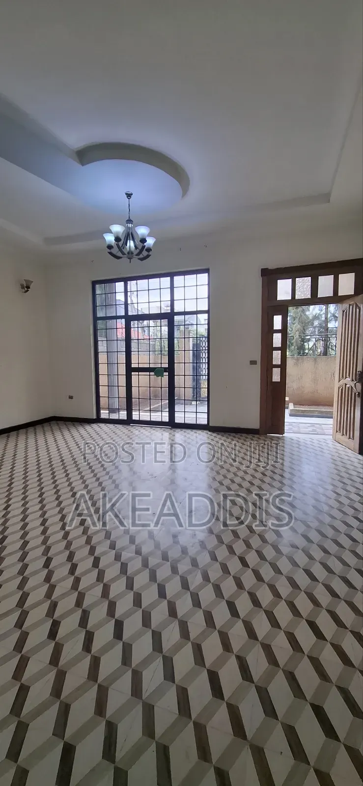 Furnished 5bdrm Villa in Bole Ayat for sale