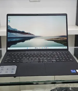 New Laptop Dell Inspiron 15 16GB Intel Core i7 SSD 512GB