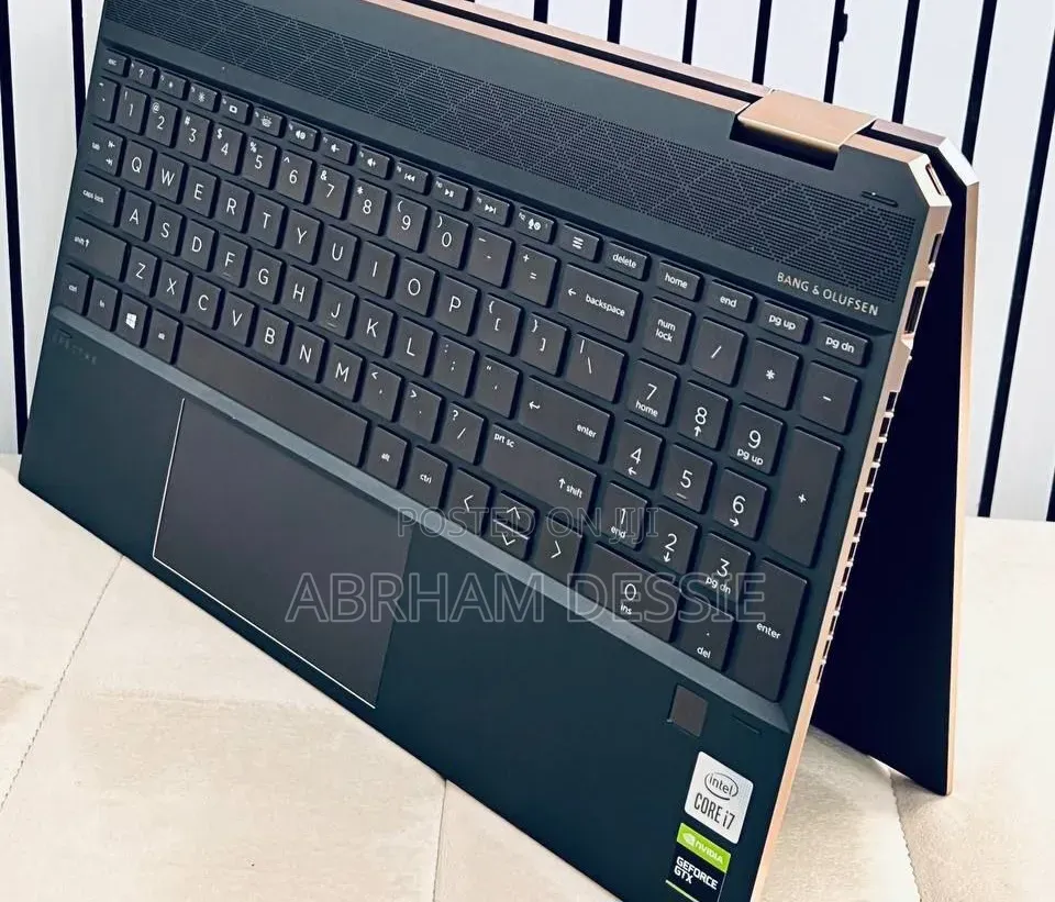 New Laptop HP Spectre 16GB Intel Core i7 SSD 1T