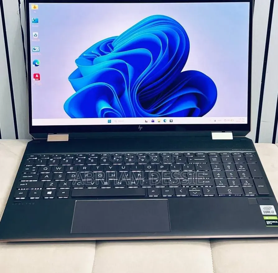 New Laptop HP Spectre 16GB Intel Core i7 SSD 1T