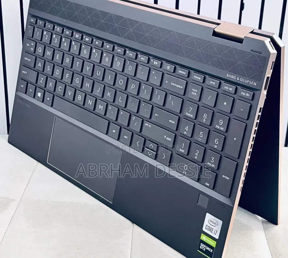 New Laptop HP Spectre 16GB Intel Core i7 SSD 1T
