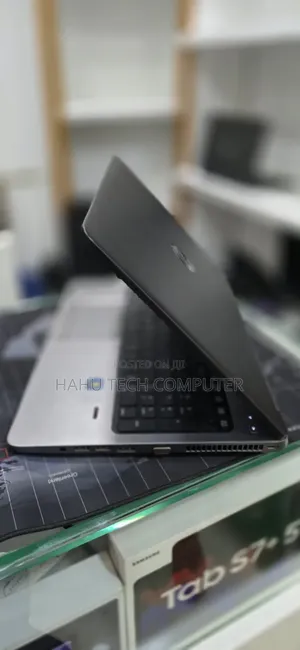 New Laptop HP 650 G1 8GB Intel Core i5 HDD 750GB