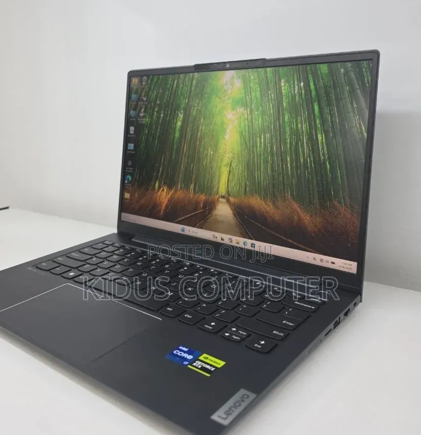 New Laptop Lenovo ThinkBook 13 16GB Intel Core i7 SSD 512GB