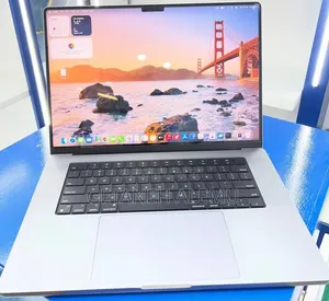 New Laptop Apple MacBook Pro 2021 M1 32GB Apple M1 Pro SSD 1T
