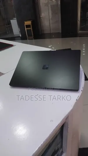 New Laptop Microsoft Surface Laptop 5 16GB Intel Core i7 SSD 256GB