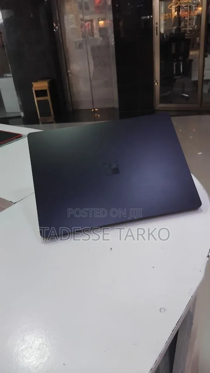 New Laptop Microsoft Surface Laptop 5 16GB Intel Core i7 SSD 256GB