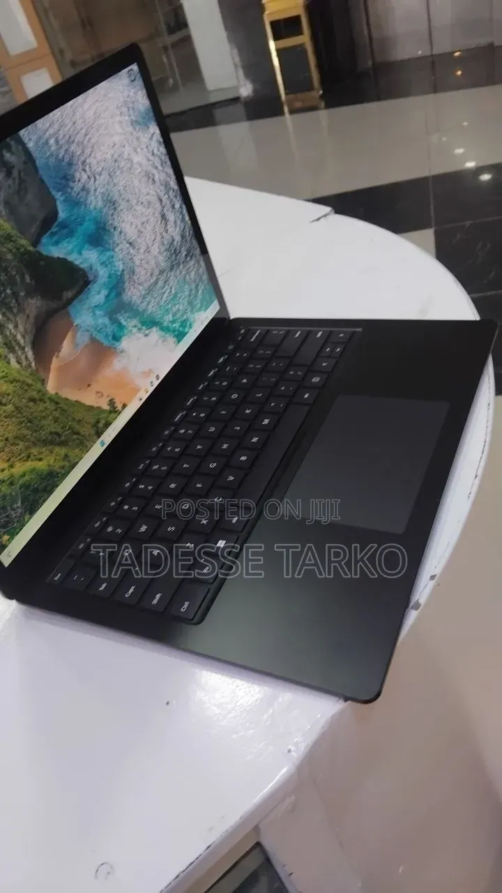 New Laptop Microsoft Surface Laptop 5 16GB Intel Core i7 SSD 256GB