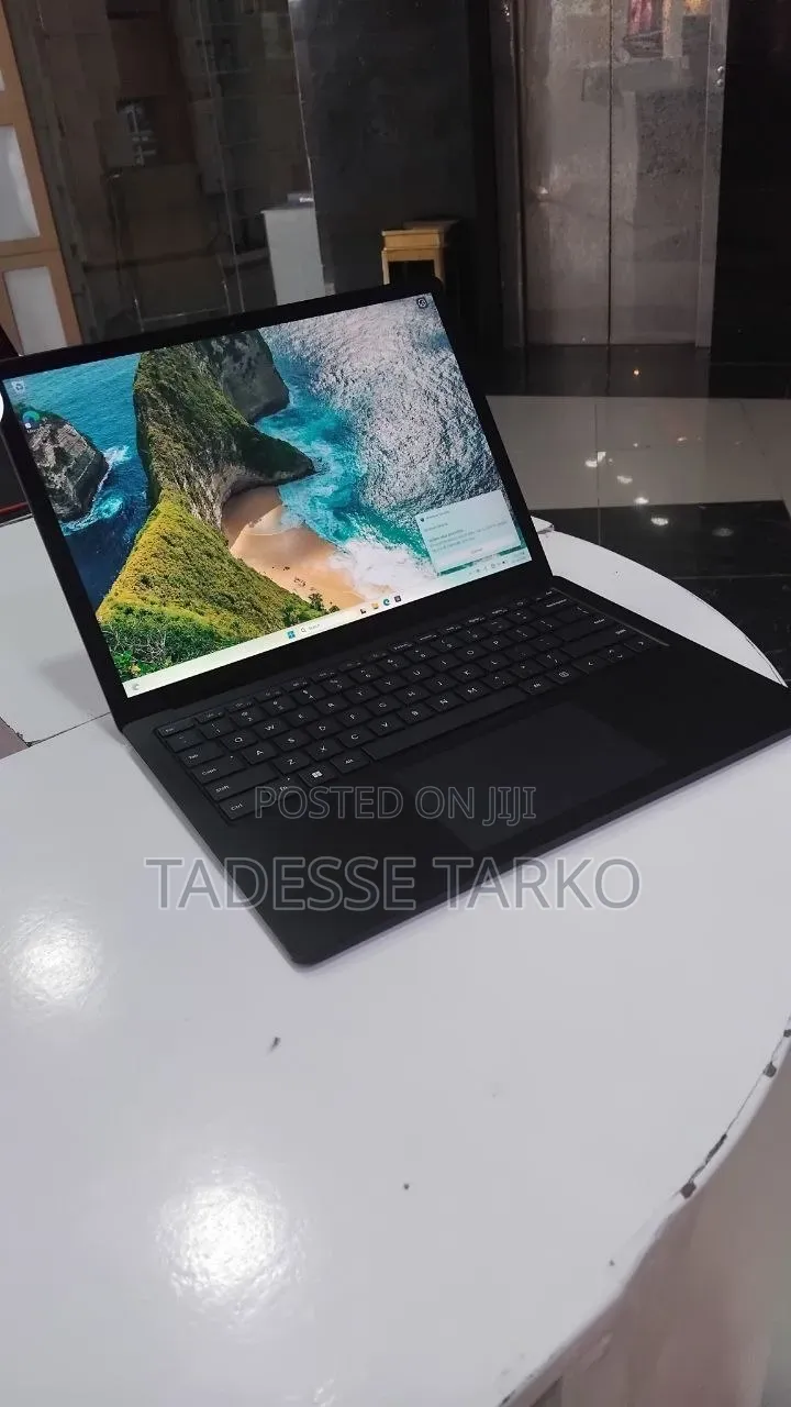 New Laptop Microsoft Surface Laptop 5 16GB Intel Core i7 SSD 256GB