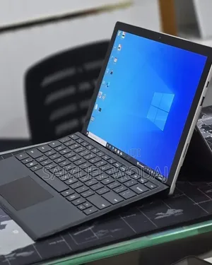 New Laptop Microsoft Surface 16GB Intel Core i5 SSD 256GB