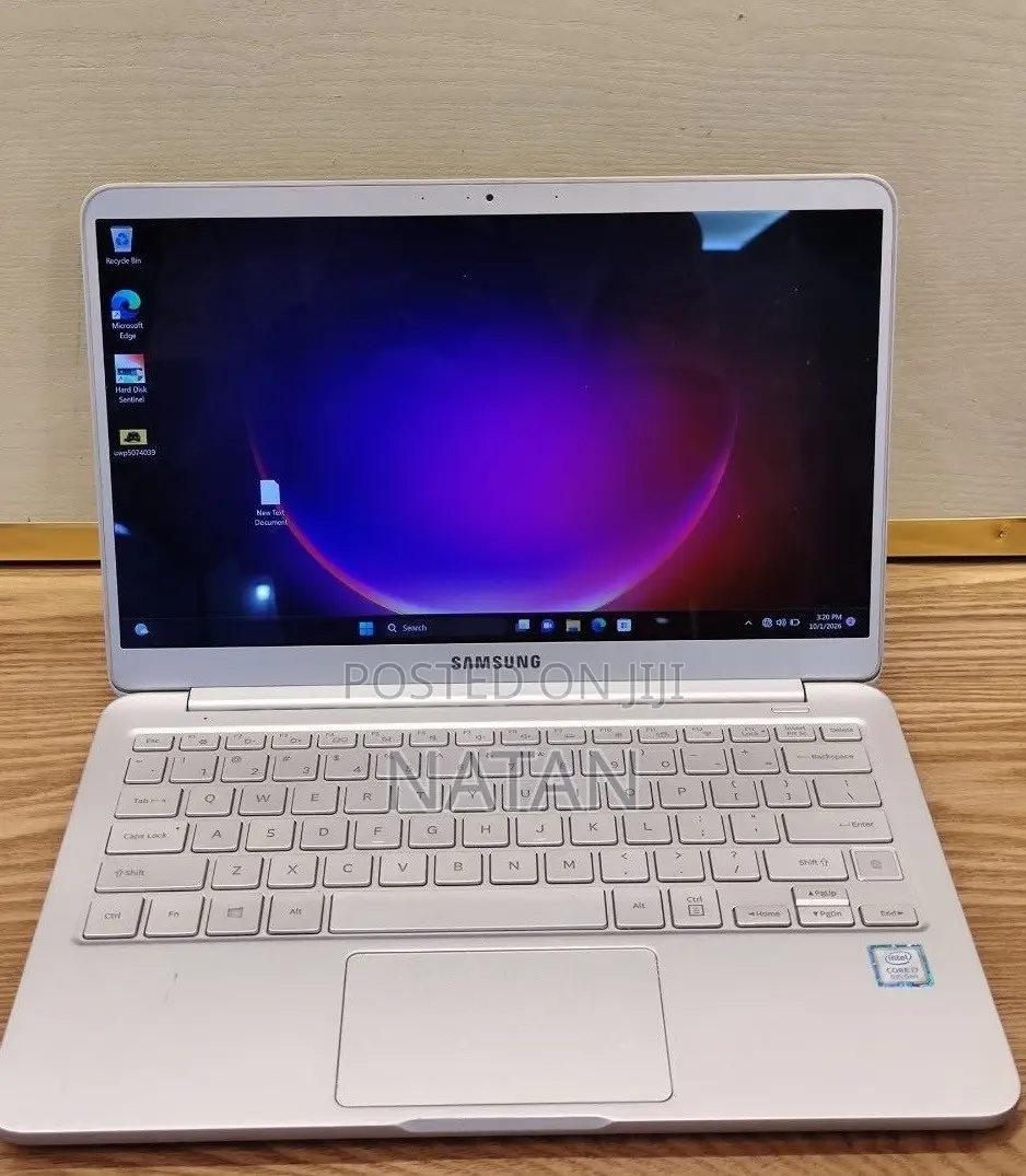 New Laptop Samsung 8GB Intel Core i7 SSD 256GB