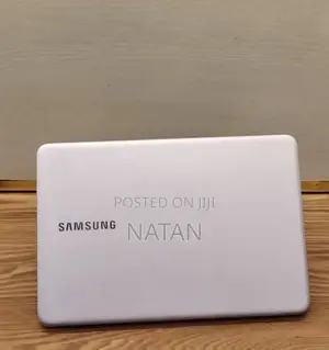 New Laptop Samsung 8GB Intel Core i7 SSD 256GB