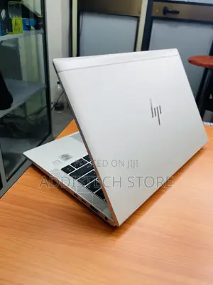 New Laptop HP EliteBook 830 G7 8GB Intel Core i5 SSD 512GB