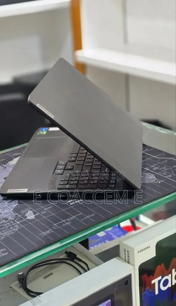 New Laptop Lenovo IdeaPad Z580 8GB Intel Core i5 SSD 512GB