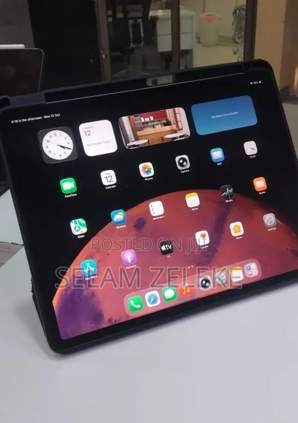 New Apple iPad Pro 1 TB Gray