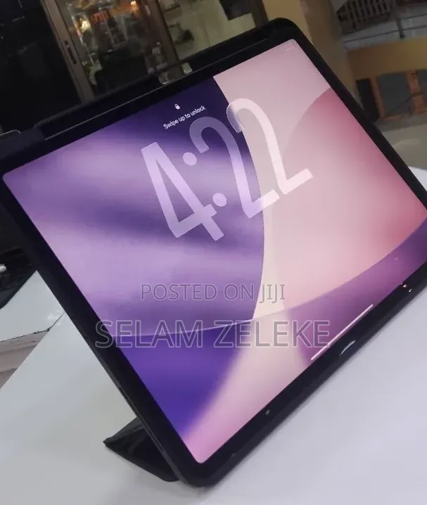 New Apple iPad Pro 1 TB Gray