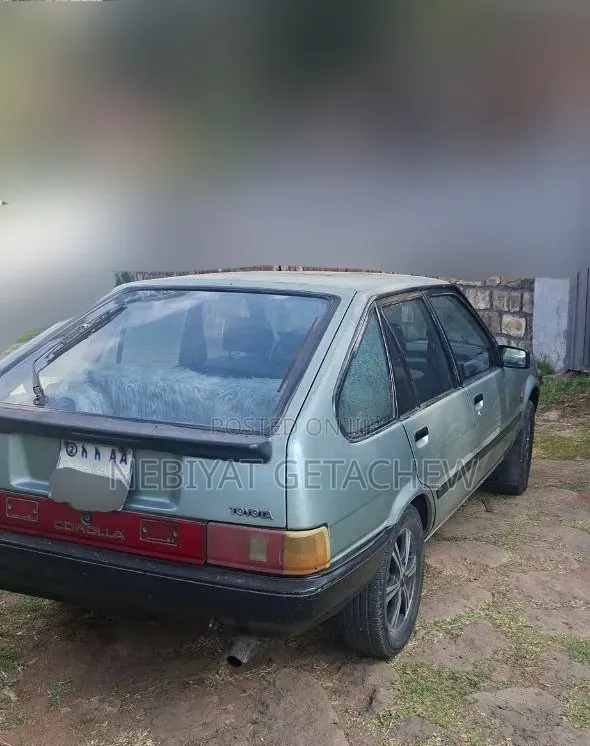 Toyota Corolla II 1983 Silver