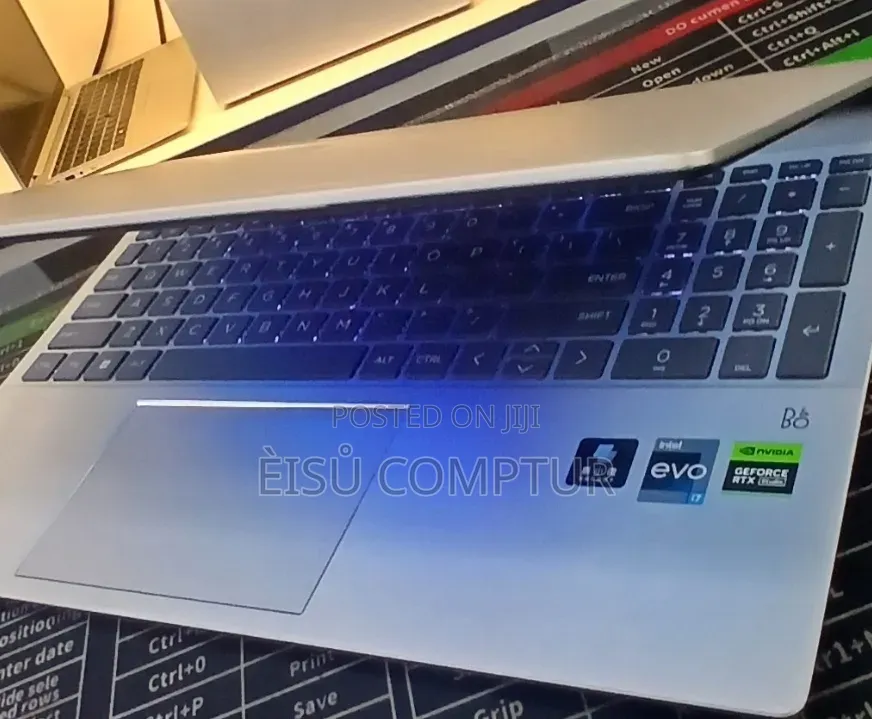 New Laptop HP Pavilion 15 16GB Intel Core i7 SSD 1T