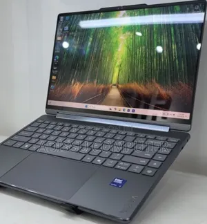 New Laptop Lenovo Yoga 11e 16GB Intel Core Ultra 7 SSD 512GB