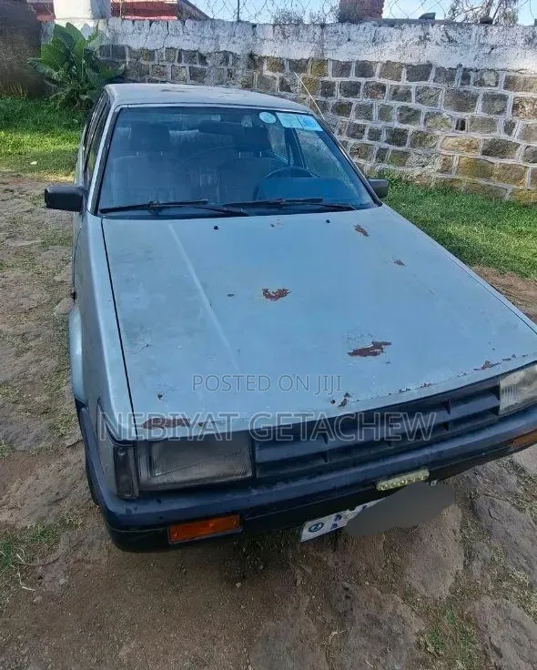 Toyota Corolla II 1983 Silver