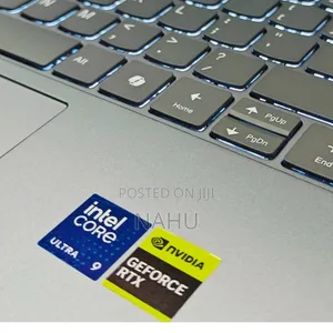 New Laptop Lenovo Yoga 9i 32GB Intel Core Ultra 9 SSD 512GB
