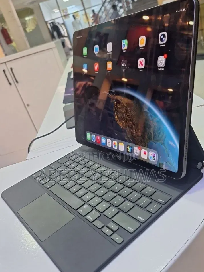 New Laptop Apple MacBook Pro 2011 8GB Intel Core Ultra 7 SSD 256GB