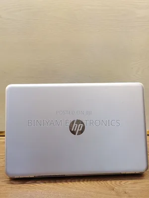 New Laptop HP Pavilion 15 8GB Intel Core i5 SSD 256GB
