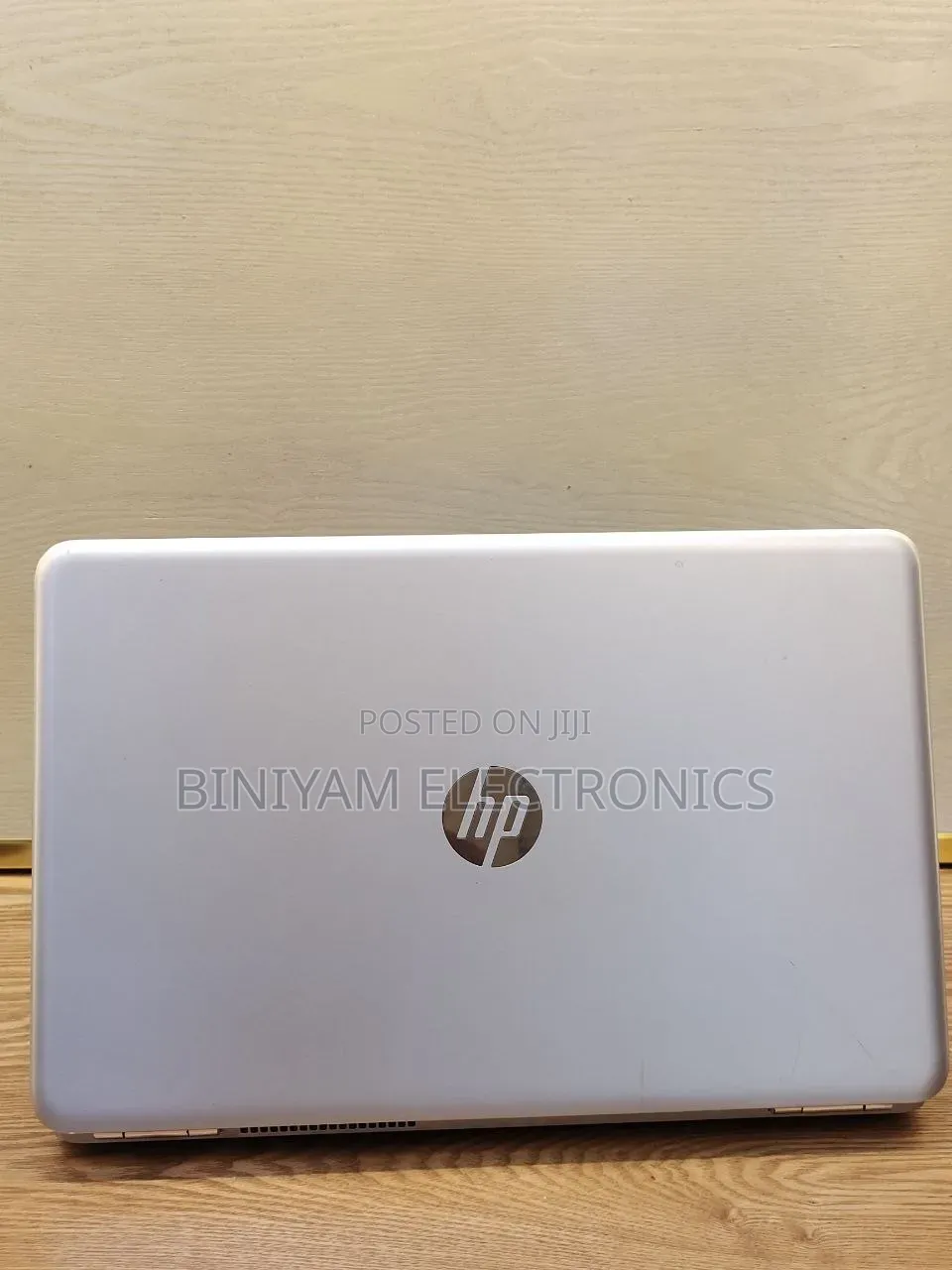 New Laptop HP Pavilion 15 8GB Intel Core i5 SSD 256GB