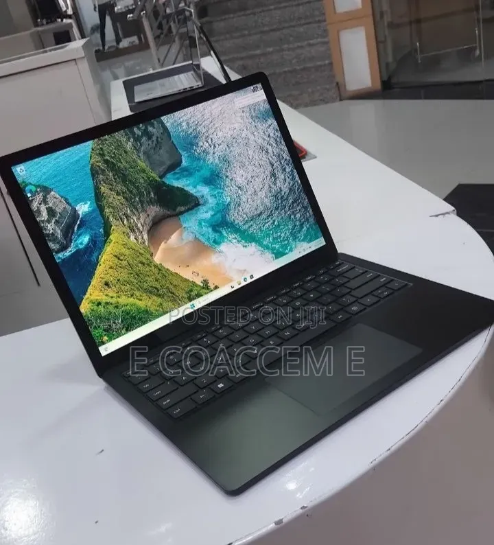 New Laptop Microsoft Surface Laptop 5 16GB Intel Core i7 SSD 256GB