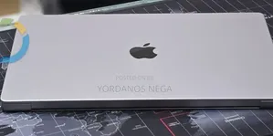 New Laptop Apple MacBook Pro 2023 M2 32GB Apple M2 SSD 1T
