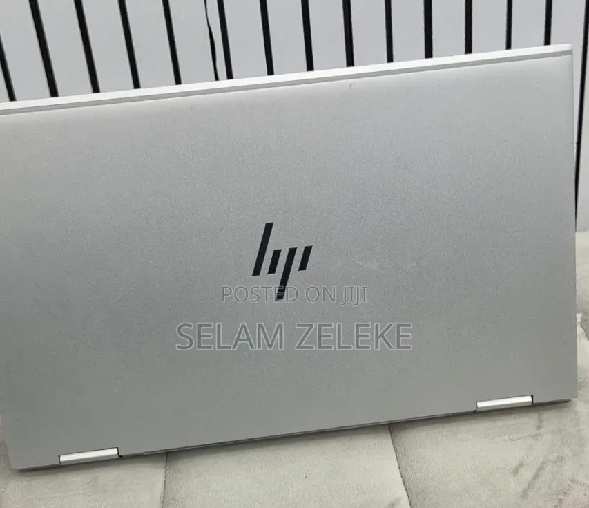 New Laptop HP EliteBook 1040 G8 16GB Intel Core i7 SSD 512GB