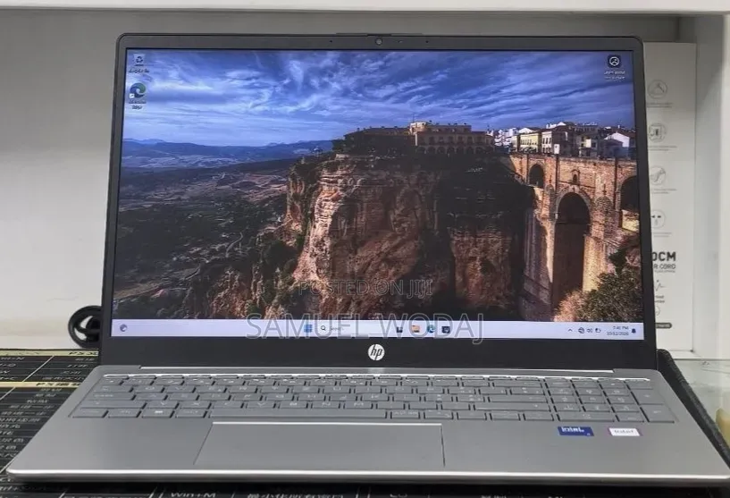 New Laptop HP Stream Notebook 16GB Intel Core i5 SSD 512GB
