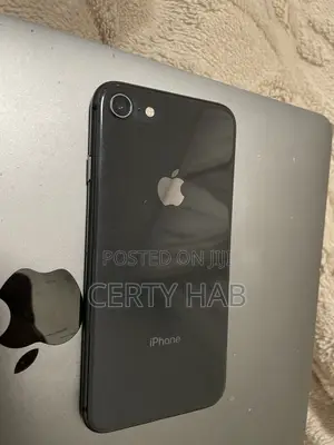 Apple iPhone 8 64 GB Black