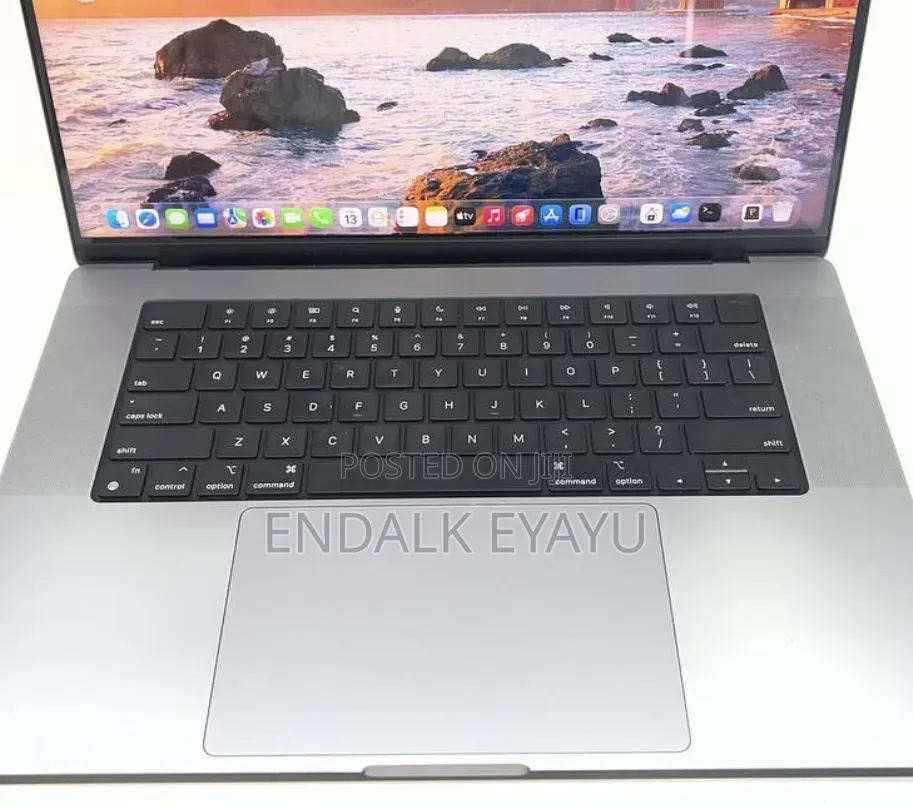 New Laptop Apple MacBook Pro 2021 M1 Max 32GB Apple M1 Max SSD 1T
