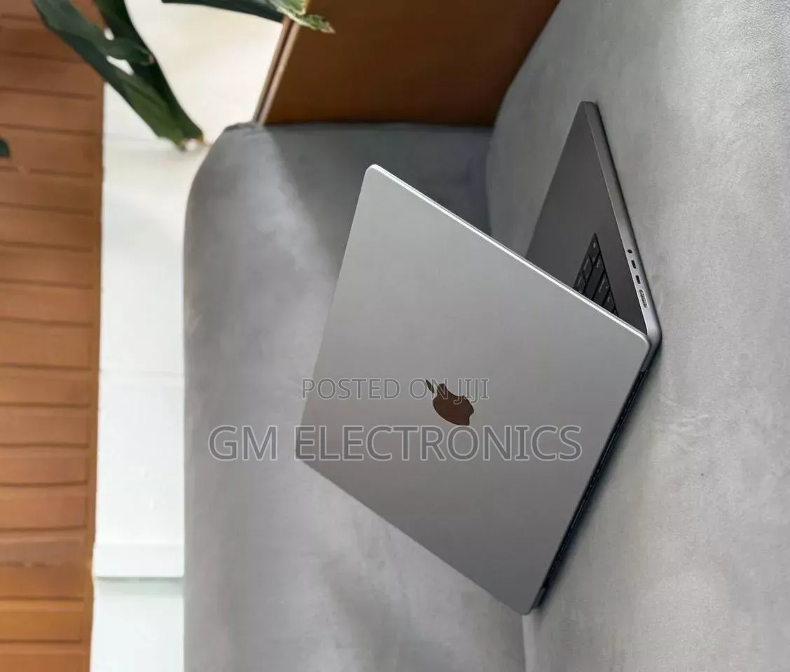 New Laptop Apple MacBook Pro 2021 M1 16GB Apple M1 Pro SSD 512GB