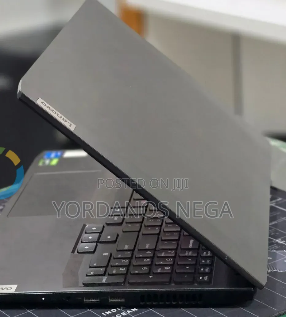New Laptop Lenovo IdeaPad 110 8GB Intel Core i5 SSD 512GB