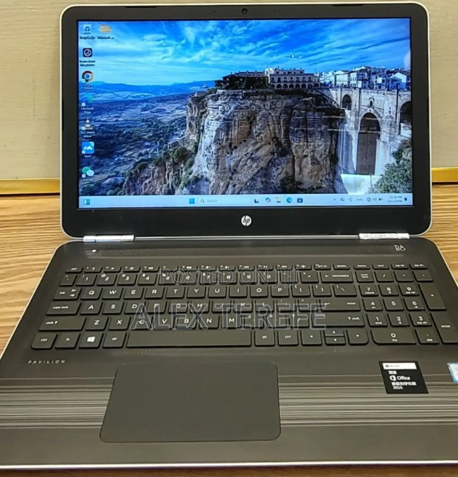 New Laptop HP Pavilion 15 8GB Intel Core i5 SSD 256GB