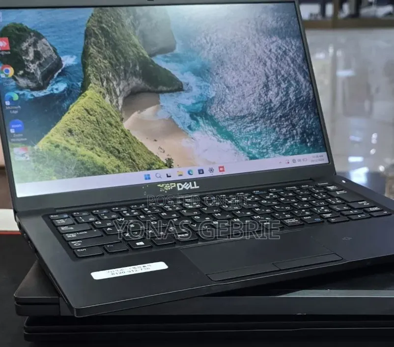 New Laptop Dell 8GB Intel Core i5 SSD 256GB