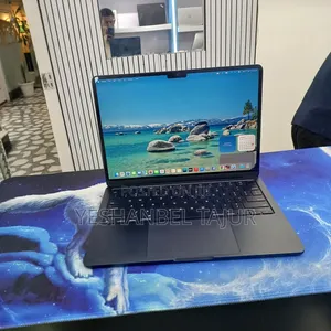 New Laptop Apple MacBook Air 2022 M2 8GB Apple M2 SSD 256GB