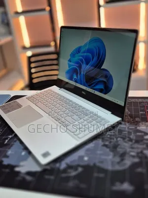 New Laptop Dell Inspiron 15 16GB Intel Core i5 SSD 256GB