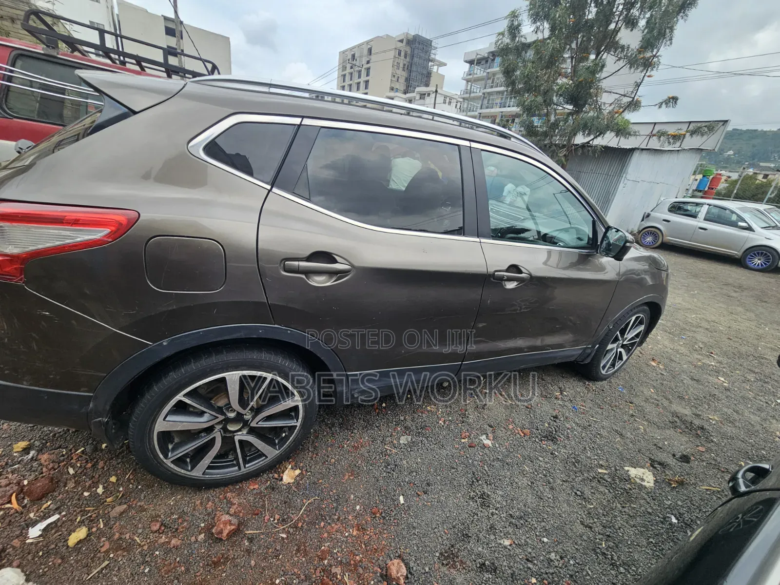 Nissan Qashqai 2017 Brown