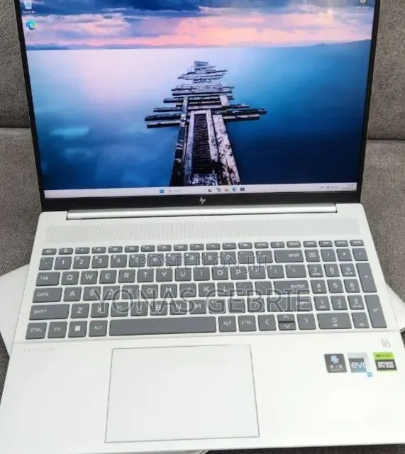 New Laptop HP Pavilion 15 16GB Intel Core i7 SSD 1T