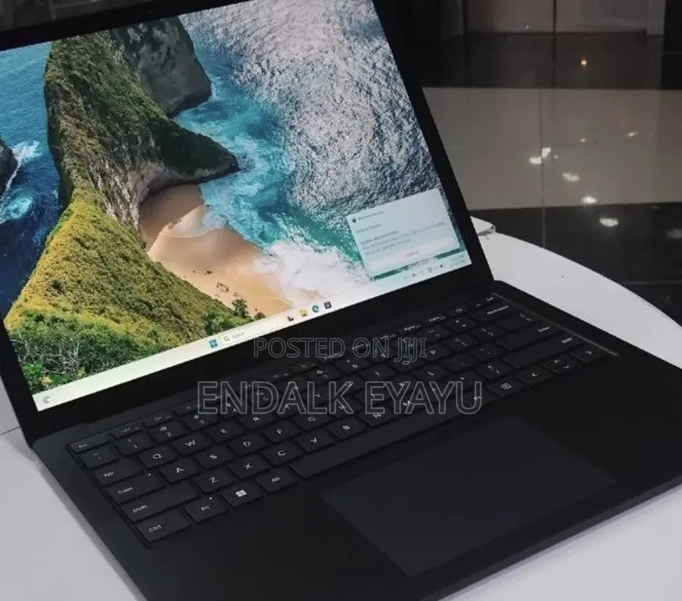 New Laptop Microsoft Surface Laptop 5 16GB Intel Core i7 SSD 256GB