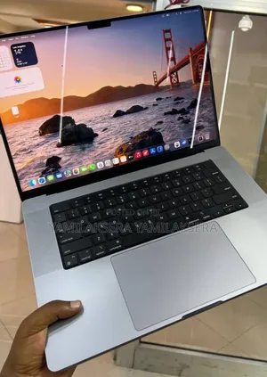 New Laptop Apple MacBook Pro 2021 M1 Max 32GB Apple M1 Pro SSD 1T